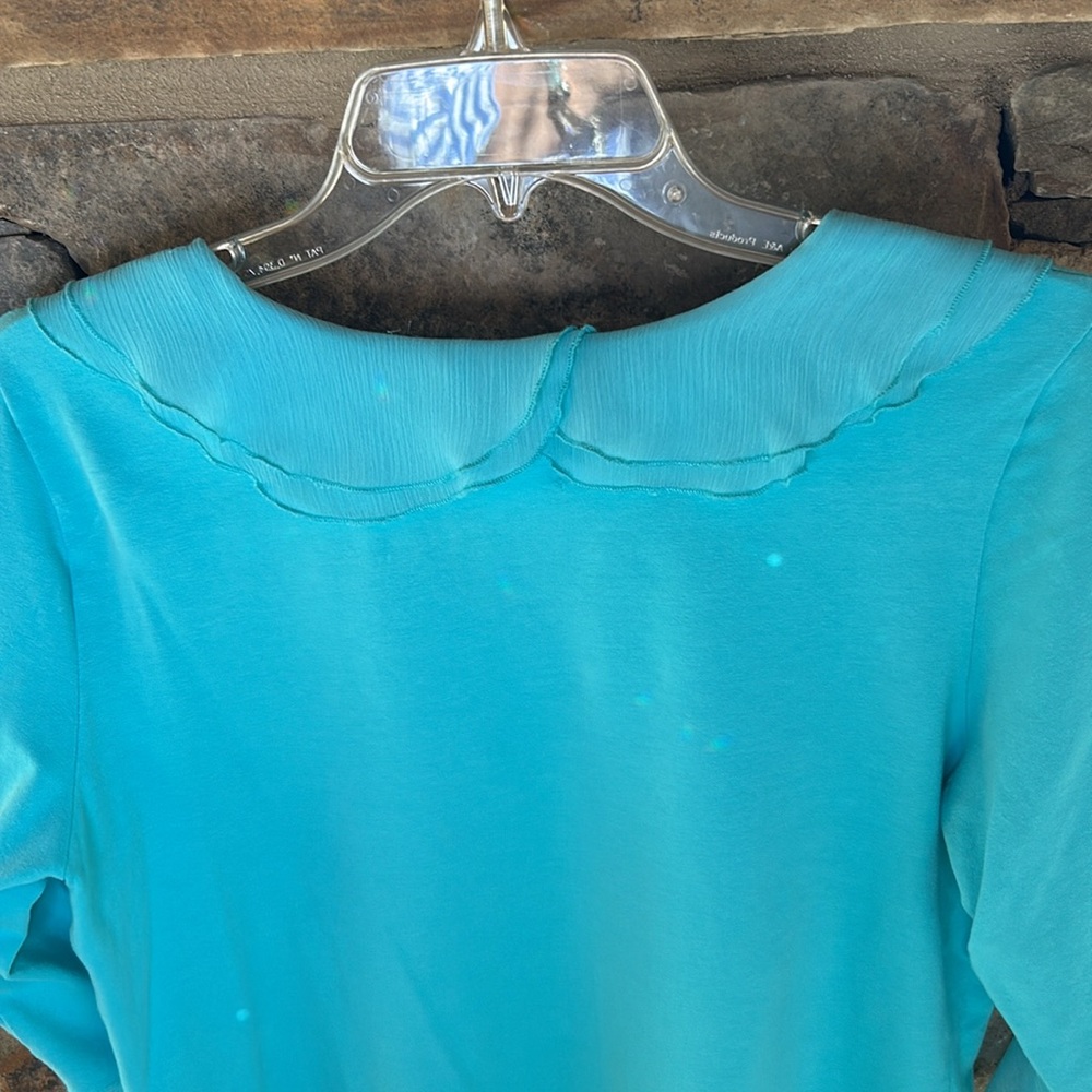 Ruby Rd. Petite Large Light Teal Blue Top with Ruffle V Neck; Perfect Condition - Picture 4 of 7